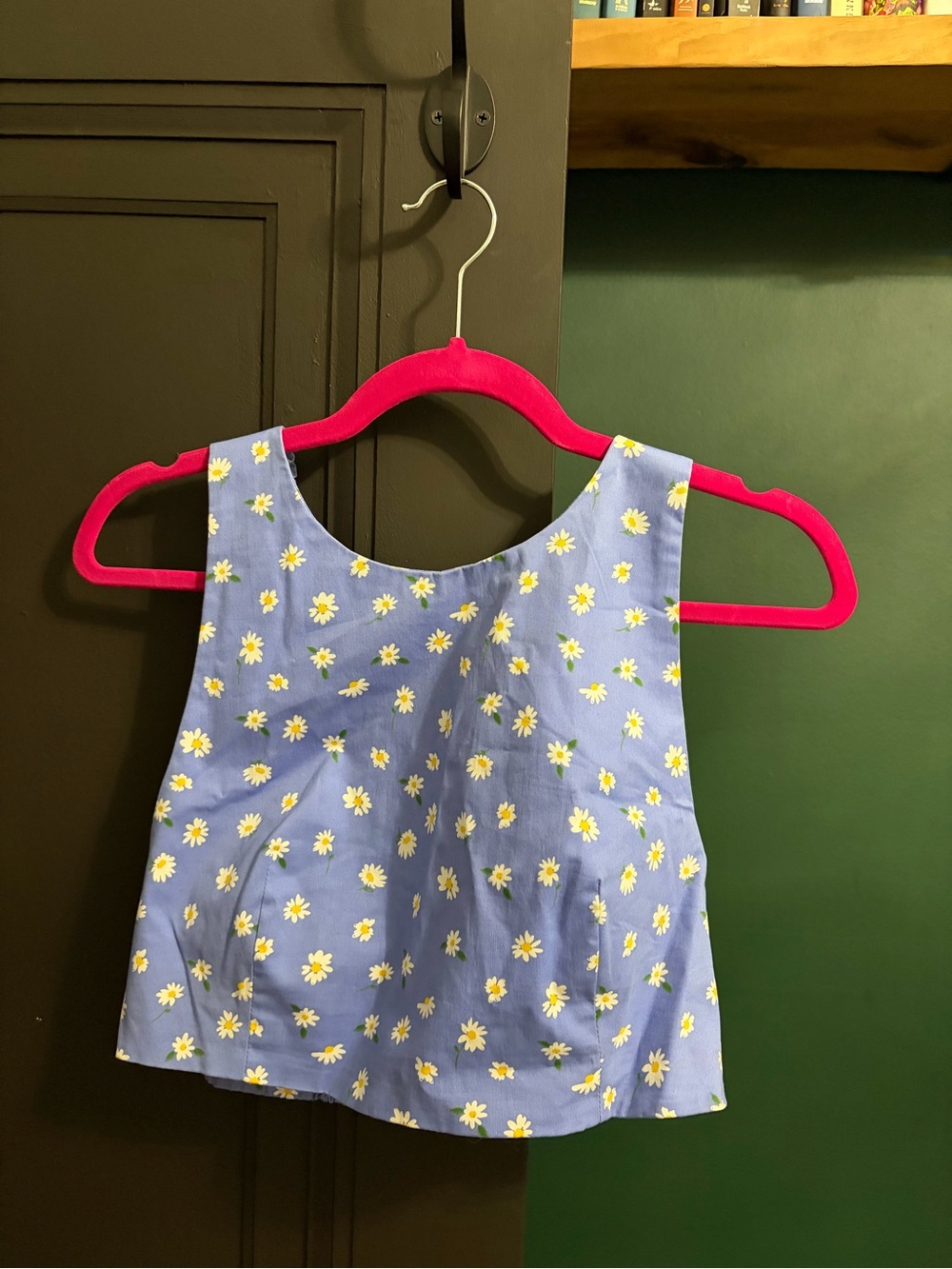 Zara Blue Daisy Print Cropped Tank